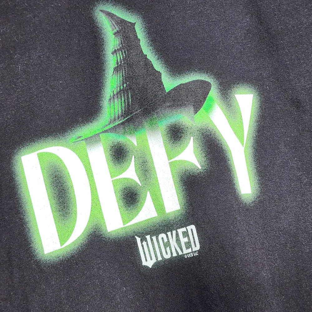 Wicked T Shirt Women Large Black Defy Graphic Musical Broadway Tee